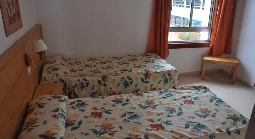 Apartamentos Las Floritas Плая де лас Америкас Екстериор снимка